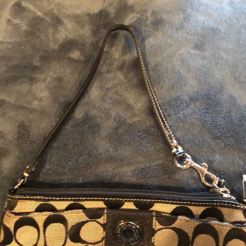 Coach Wristlet - Picture 6 of 12